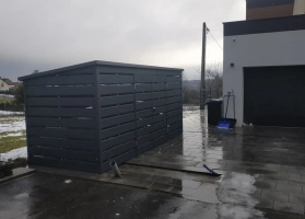 Wiaty śmietnikowe 240