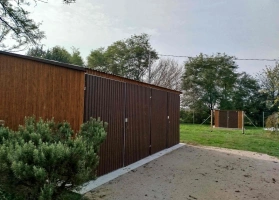 Garaże z blachy akrylowej 244