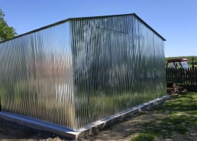 Garaże z blachy ocynkowej 57