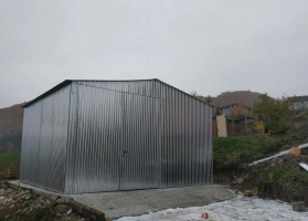 Garaże z blachy ocynkowej 35