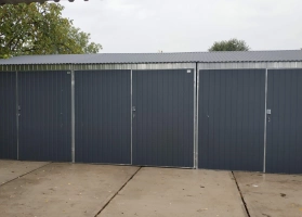 Garaże z blachy ocynkowej