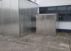 Garaże z blachy ocynkowej