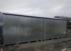 Garaże z blachy ocynkowej