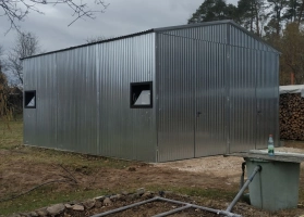 Garaże z blachy ocynkowej