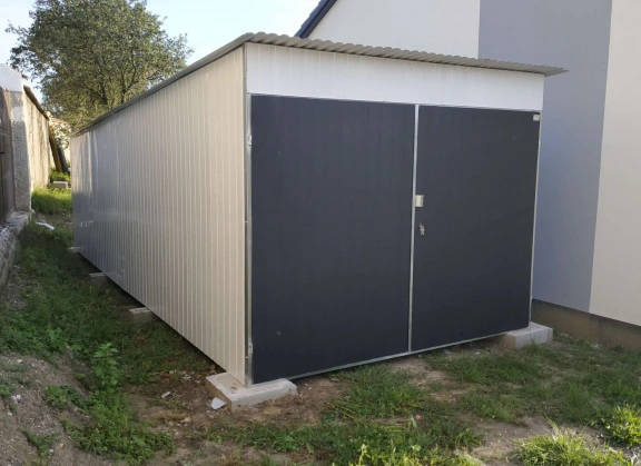 Garaże z blachy akrylowej 107