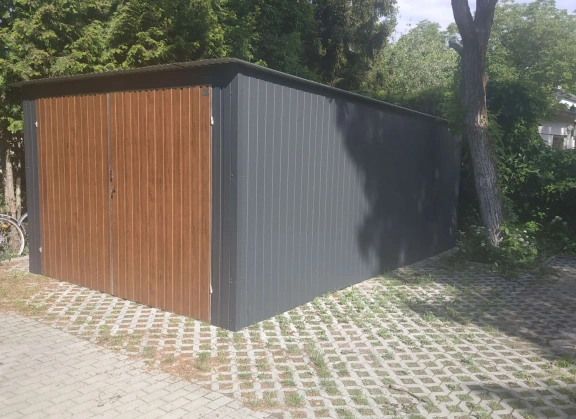 Garaże z blachy akrylowej 92