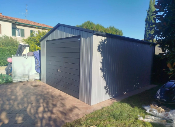 Garaże z blachy akrylowej 289