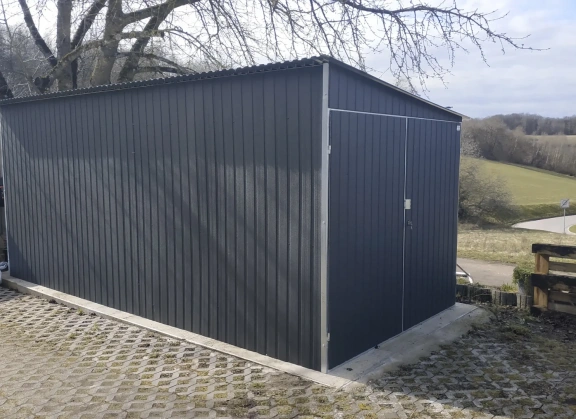 Garaże z blachy akrylowej 127