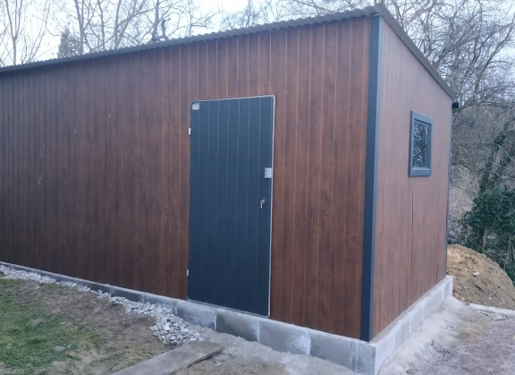 Garaże z blachy akrylowej 133