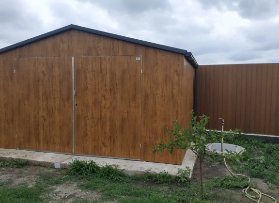 Garaże z blachy akrylowej 159